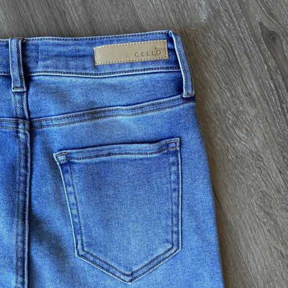 Cello Jeans Women Sz 9 Medium Blue High Rise Straight Leg - Picture 3 of 12